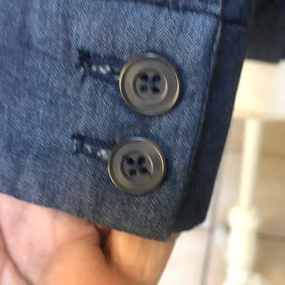 Kate Hill Women’s Light Weight Cotton Blue Denim Cropped Blazer/Jacket Size 10P - Picture 10 of 16